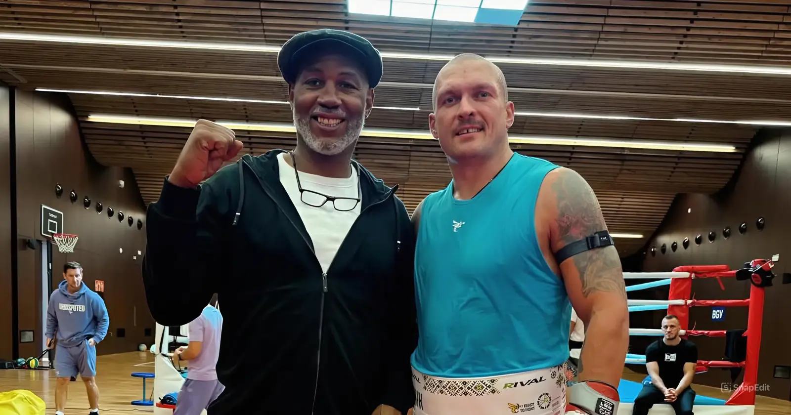 Usyk on Training for Fury Rematch: "I Walk on My Hands for 15 Minutes and Can Stay Underwater for 10 Minutes"